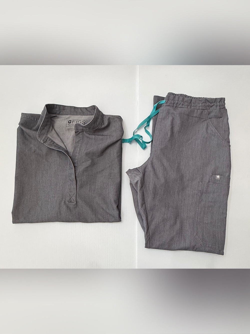 Figs Women's Gray Scrub Set with Teal Drawstring